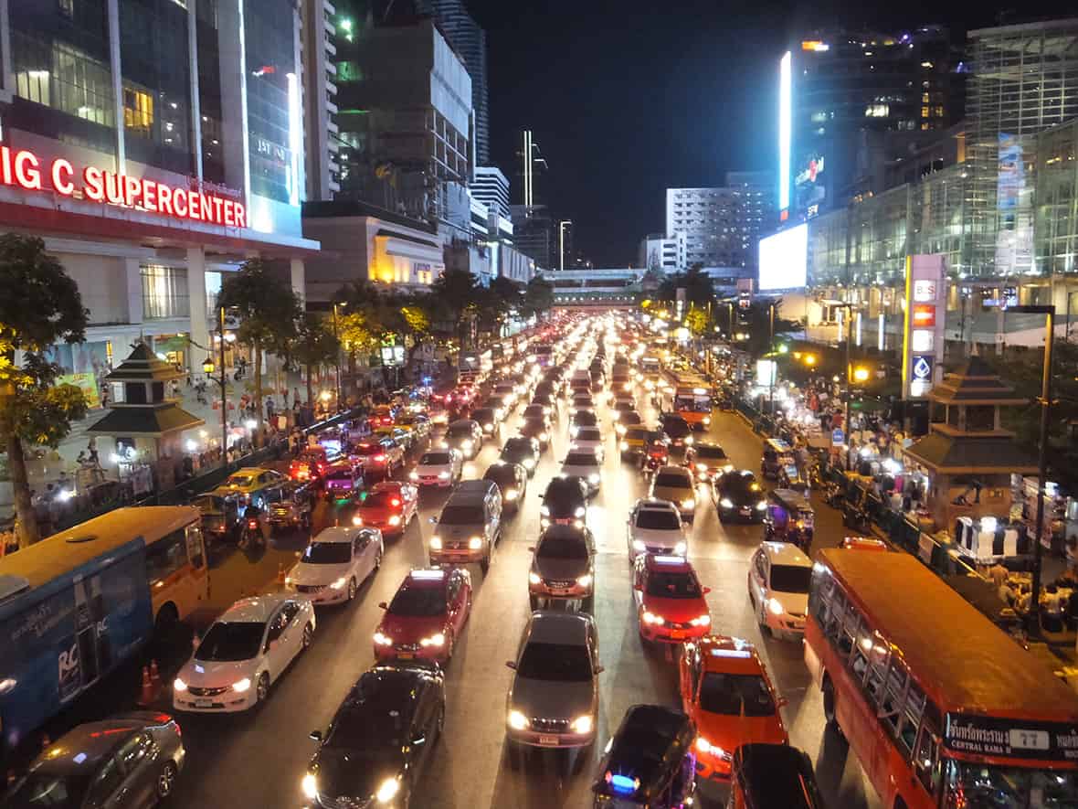 バンコクの夜タクシー渋滞