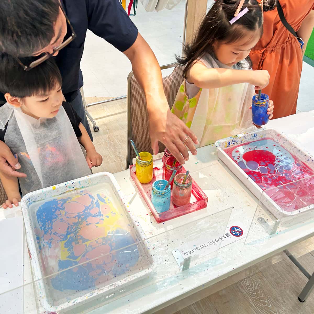 小さなお子様も親御様のアシストの元楽しんでいただいております。