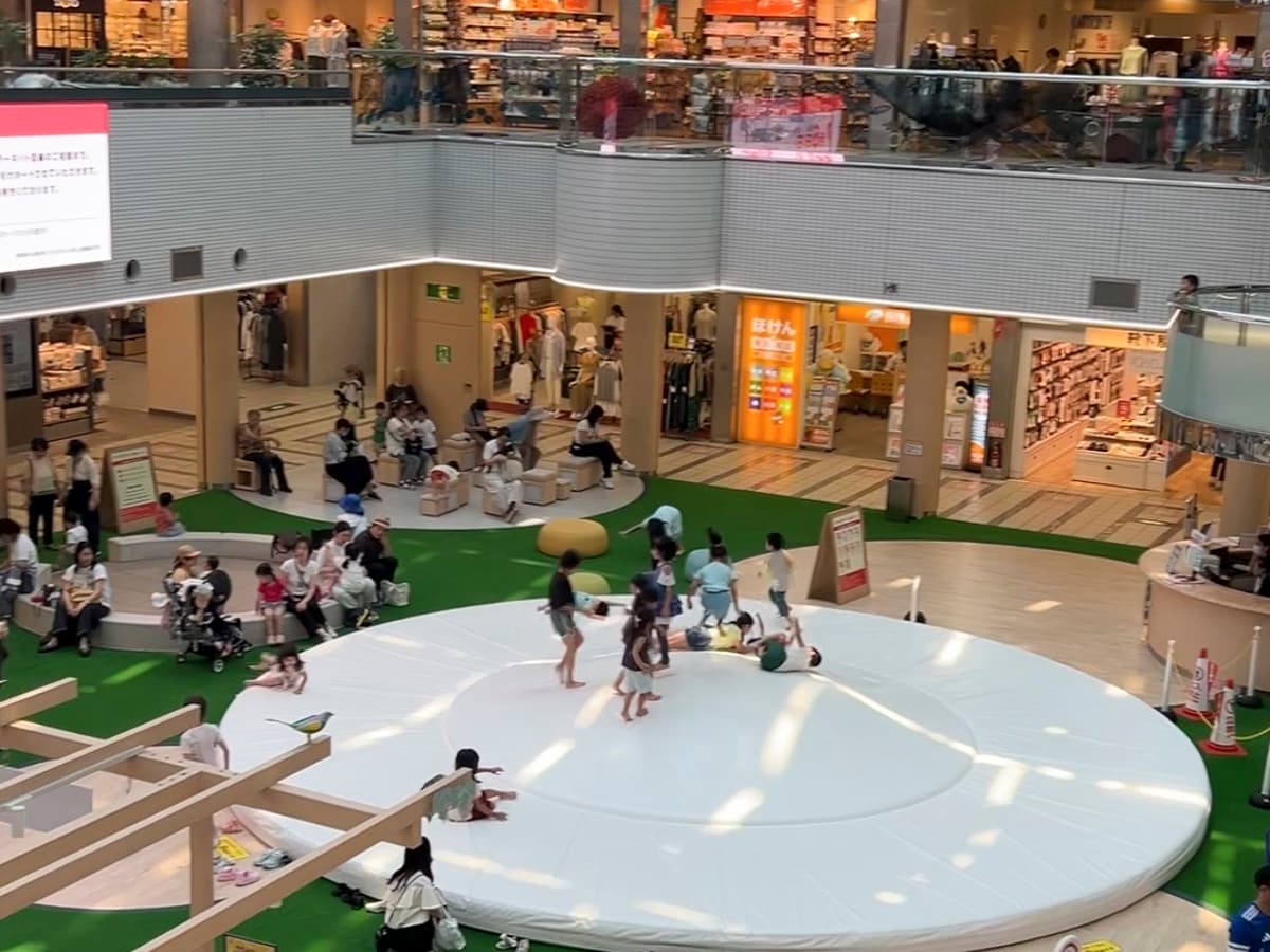 アステ川西 1階 ぴぃぷぅ広場